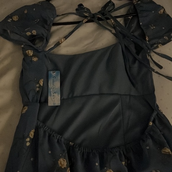 blue flower dress - Picture 2 of 2